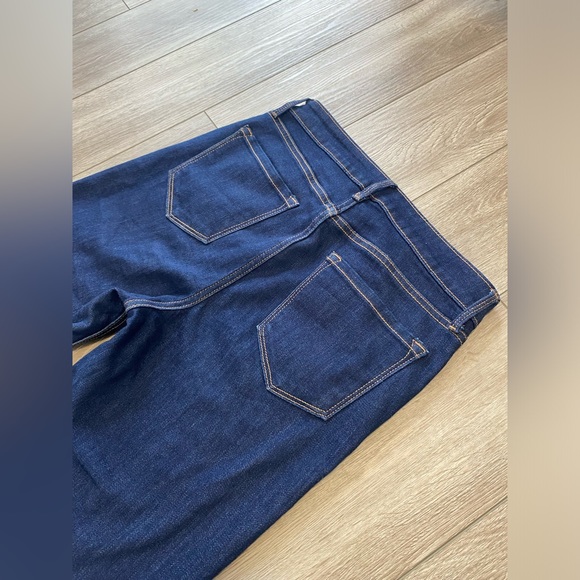 Old Navy High Rise Straight Leg Jeans - Picture 4 of 5